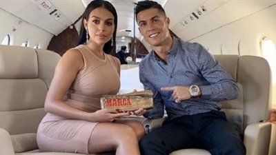 اعلان فاضح يسبب ازمة لصديقة 