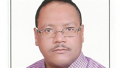 ناشط تعليمى: الحد الادنى للأجور 