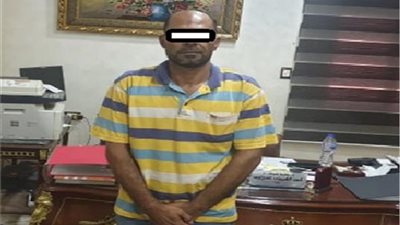 عنتيل قرية حجازي يفجر مفاجأة عن الفيديوهات الاباحية.. والسيدات تعترفن