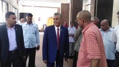 رئيس جامعة جنوب الوادي يتفقد المدن الجامعية والاعمال الانشائية