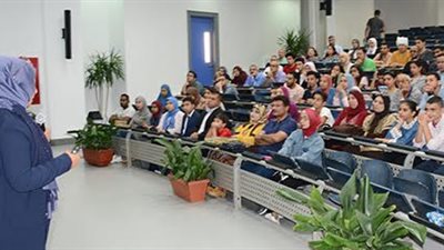 الألمانية بالقاهرة تخصص منح دراسية كاملة لنابغي أبناء محافظات مصر