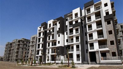 وزير الإسكان: ملوى الجديدة تضم جميع أنواع الإسكان 