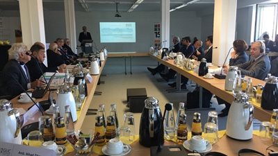 السفير المصرى بألمانيا: مصر تعيش ازهى عصورها بالاهتمام بالتعليم  