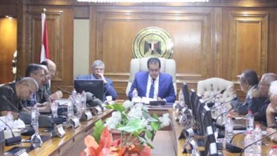 وزير التعليم العالى يرأس اجتماع اللجنة العليا للمشروعات القومية