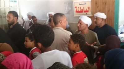 مناظرة 600 حالة بقافلة جنوب الوادي الطبية بقرية الطويرات بقنا