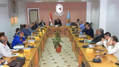 جامعة سوهاج تمنع 