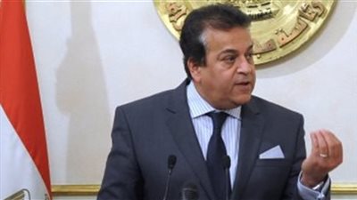 وزير التعليم العالي يستعرض تقريرا عن المعهد القومى للمعايرة