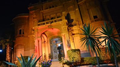 جامعة عين شمس تضيئ باللون البرتقالي احتفالاً باليوم العالمي الأول  لسلامة المريض