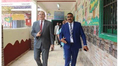 مدير تعليم القاهره يفتتح  المبنى الجديد والملحق بمدرسة الهلال الأحمر البساتين 
