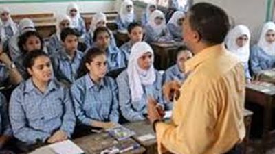 أولياء الأمور يقدمون اقتراحا لحل عجز مشكله المدرسين 