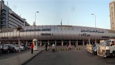 بعد عودة من الغربة.. وفاة راكب مصرى فور وصولة لمطار القاهرة 