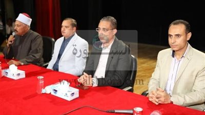 محافظ سوهاج يشهد ندوة تثقيفية لأئمة الأوقاف عن 