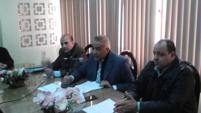 إبراهيم شاهين: توزيع من 5 إلى 10 أفدنة لكل معلم على مستوى الجمهورية