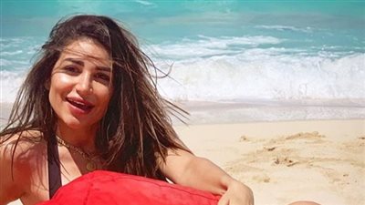 سارة نخلة بفستان مثير فى مهرجان الجونة.. صور