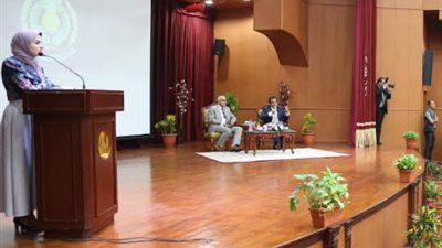 على هامش زيارته للمنصورة.. وزير التعليم العالي يعقد لقاء مفتوحا مع أساتذة وطلاب جامعة المنصورة