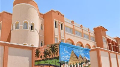 وزير الإسكان: تسليم مدرستين متعددتي المراحل التعليمية بمدينة الشروق بتكلفة 28.5 مليون جنيه