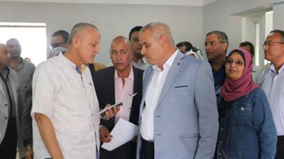 نائب رئيس هيئة المجتمعات العمرانية يفتتح المركز التكنولوجى لخدمة المواطنين ضمن فعاليات العيد القومى الأربعين لمدينة ٦ أكتوبر