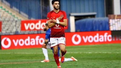 فايلر يحل أزمة أزارو بجلسات خاصة 