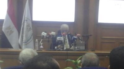 شوقى: تعيين 120 الف معلم لمده عام تجدد لمده 3 سنوات