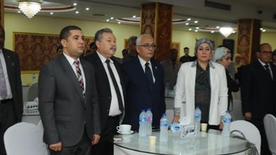 وزير التربية والتعليم الأسبق يطالب بتولي نقابة المعلمين مسئولية اصدار رخصة مزاولة المهنة   