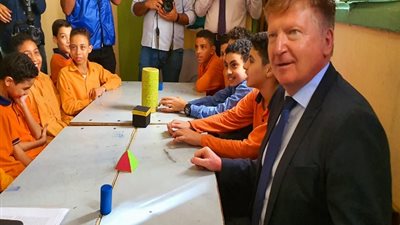 وفد من الاتحاد الأوروبي ومنظمة اليونسيف يزور مدارس الدمج بالإسكندرية
