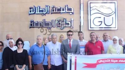 وزير التعليم العالي يترأس الاجتماع الدوري لمجلس المشروعات القومية ويتفقد منشآت جامعة الجلالة