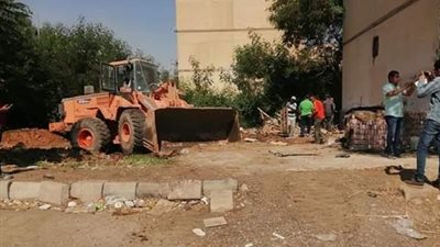 جهاز مدينة العاشر من رمضان يشُن عدة حملات لإزالة التعديات وضبط المخالفات بالمدينة
