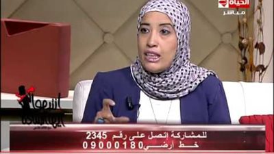 انتقادات أبو غالى النارية الى وزارة التربية والتعليم بشأن طلاب أولى وثانية ثانوى.. مفيش جديد.. لا تدريب ولا تأهيل ولا نماذج اسئلة ولا تابلت