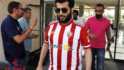 آل الشيخ: هتاف الجمهور «طال عمره حبيب أمه» شرط لدفع فلوس من أجل مواجهة ألميريا والأهلي