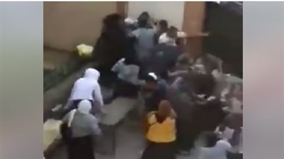  مشاجرة طلبات بالسلاح الأبيض في مدرسة بإمبابة يشعل السوشيال ميديا..
