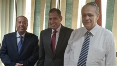 صيادلة القاهرة: تعليمات بعدم المطالبة بضرائب على المكملات والمستلزمات الطبية