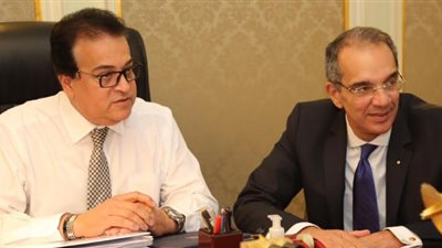 وزيرا التعليم العالي:تحويل الجامعات المصرية إلى جامعات ذكية وتطوير بنيتها التكنولوجية لتطبيق الاختبارات المميكنة