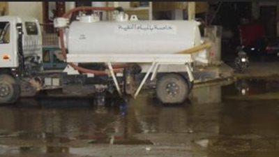 انفجار الخط الرئيسى لمياه الشرب بميدان الثقافة بوسط مدينة سوهاج  وانقطاع المياه عن سكان حى شرق