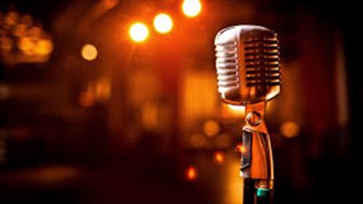 مطرب شهير يعتزل الغناء بعد إصابته بمرض خطير.. صور 