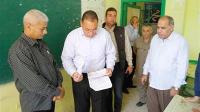 عزل مدير ادارة تعليمية وايقاف مدير مدرسة واحالته للتحقيق