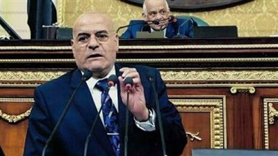 تعليم البرلمان يقترح نظام جديد بشأن حضور وانصراف المعلمين والطلاب.. والحل فى رفع مرتبات المعلمين.. وايجاد بيئة جاذبة  للطلاب فى المدارس