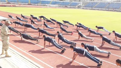 700 طالب يزورون استاد الاسكندريه الرياضى