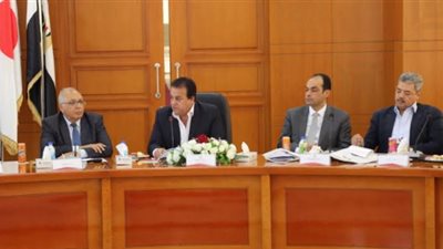 وزير التعليم العالي يرأس اللجنة العليا للمشروعات القومية للوزارة