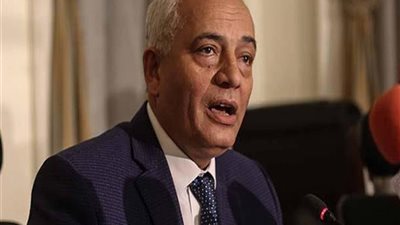 عاجل| التعليم: ننتظر رد الكنيسه لتعديل جدول الامتحانات