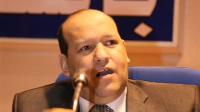 ضبط مفتش بمديرية تموين سوهاج نصب على المواطنين لترخيص مخابز بلدية بسوهاج