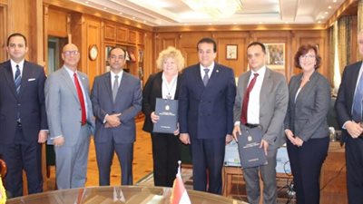 وزير التعليم العالي يشهد توقيع خطاب نوايا مع جامعة كينت الأمريكية 