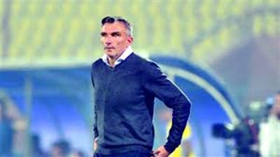 مدرب الزمالك الجديد يتسبب فى ازمة قبل حضورة للقاهرة
