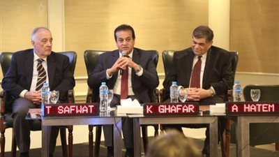 وزير التعليم العالي يفتتح المؤتمر الإقليمي السنوى الثامن عشر للجمعية المصرية العلمية للشعب الهوائية