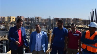 المستشفى سعة 263 سريرا.. رئيس جهاز سوهاج الجديدة يتفقد أعمال تنفيذ مستشفى 