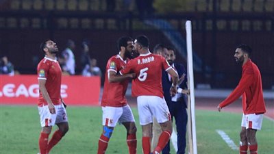 تفاصيل خناقة أحمد فتحي وربيعة في الأهلي 