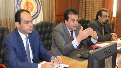 وزير التعليم العالى يتراس اجتماع المجلس الأعلى للمستشفيات الجامعية