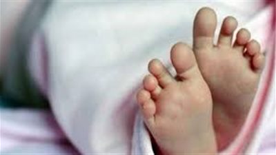 أب يقتل طفله الرضيع بطريقة بشعة.. تعرف على التفاصيل