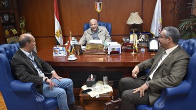 زيارة وفد من المنطقة التكنولوجية وشركة إكسيد لخدمات الكول سنتر لجامعة مدينة السادات 