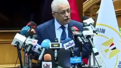 طارق شوقي:إضافة مادة التربية الدينية للمجموع الكلي