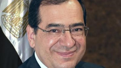 وزير البترول يعلن نتيجة اول مزايدة عالمية للبحث عن البترول والغاز بالبحر الأحمر 